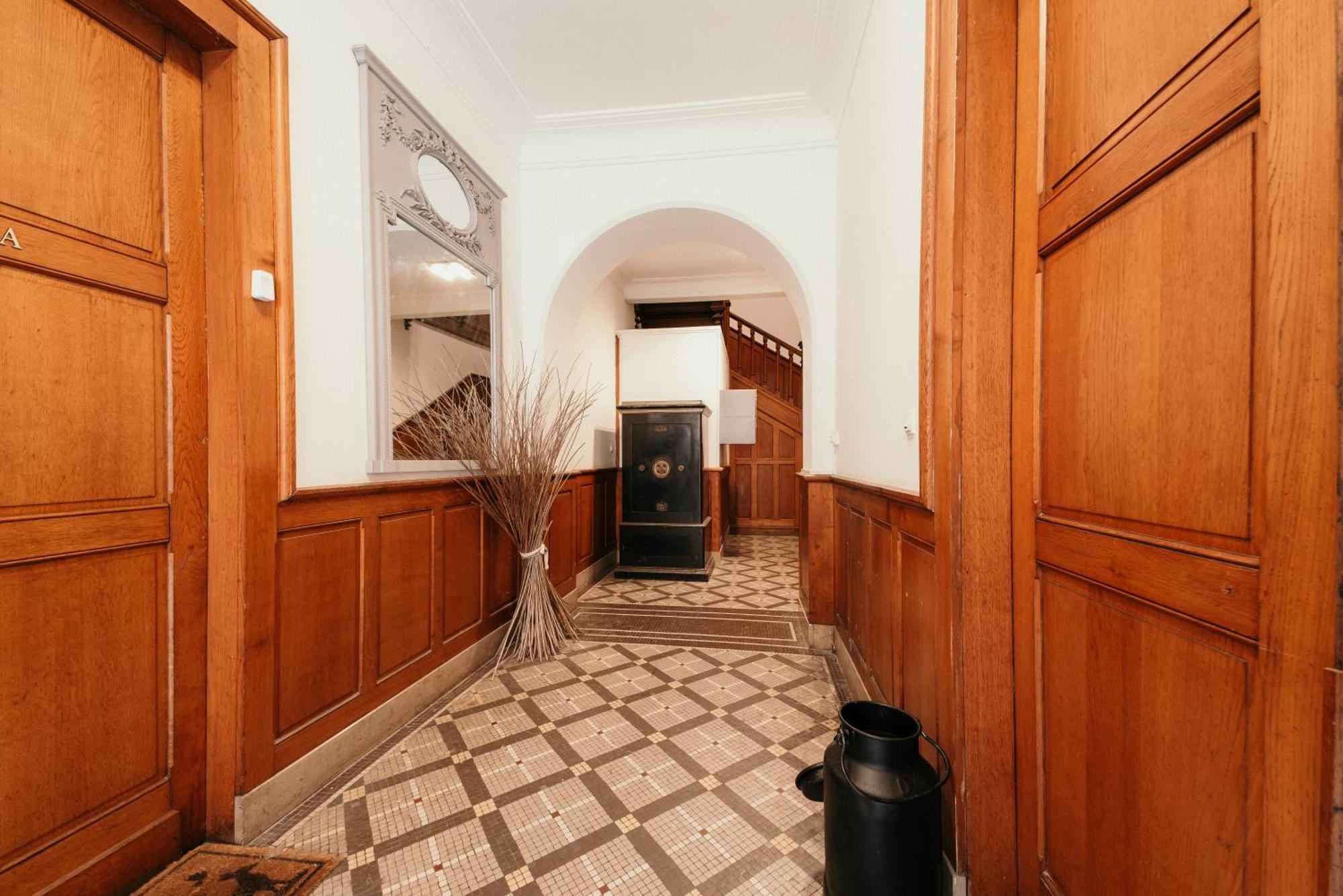 Appartement D'Aubilly Hyper Centre-Ville Шарлевиль-Мезьер Экстерьер фото